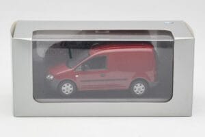 Volkswagen Caddy 2K Dunkelrot Minichamps 1:43 CADDY004 Metall – Bild 4 von 4