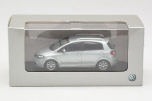 Volkswagen Cross Golf Mk5 Silber Minichamps 1:43 400054370 Metall – Bild 4 von 4