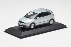 Volkswagen Cross Golf Mk5 Silber Minichamps 1:43 GOLF003 Metall – Bild 2 von 4