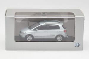 Volkswagen Cross Golf Mk5 Silber Minichamps 1:43 GOLF003 Metall – Bild 4 von 4