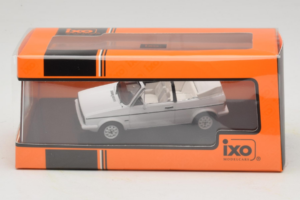 Volkswagen Golf Cabriolet Mk1 Weiss IXO 1:43 CLC590N Metall – Bild 4 von 4
