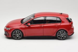 Volkswagen Golf GTI Mk8 Tornado Red Norev 1:18 188595 Metall – Bild 4 von 8