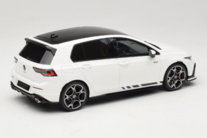 Volkswagen Golf Mk8 GTI Clubsport Pure White Otto 1:18 OT1221 Resin – Bild 2 von 6