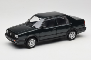 Volkswagen Jetta Mk3 CL Schwarz Icartime 1:18 JETTA001 Metall