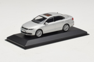 Volkswagen Jetta Mk6 Silber Minichamps 1:43 JETTA002 Metall – Bild 2 von 4