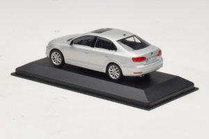 Volkswagen Jetta Mk6 Silber Minichamps 1:43 JETTA002 Metall – Bild 3 von 4