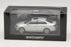 Volkswagen Jetta Mk6 Silber Minichamps 1:43 JETTA002 Metall – Bild 4 von 4