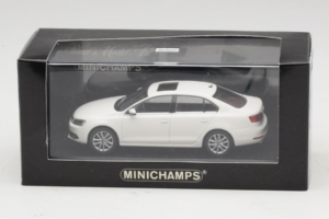 Volkswagen Jetta Mk6 Weiss Minichamps 1:43 JETTA003 Metall – Bild 4 von 4