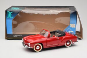 Volkswagen Karmann Ghia Cabriolet Rot Solido 1:18 8058 Metall – Bild 8 von 8