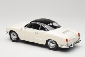 Volkswagen Karmann Ghia Creme Schwarz Minichamps 1:18 155054021 Metall – Bild 5 von 6