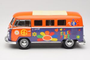 Volkswagen Microbus T1 Flower Power Road Signature 1:18 92329 Metall – Bild 4 von 8