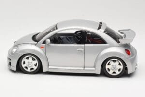 Volkswagen New Beetle RSi Silber Bburago 1:18 3306 Metall – Bild 4 von 8