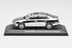 Volkswagen Passat B6 Chrome Silver 10 Years Volkswagen Magazine Minichamps 1:43 PASSAT004 Metall