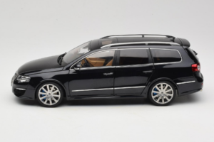 Volkswagen Passat B6 R36 Variant Schwarz NZG 1:18 KF044-4A Metall – Bild 4 von 8