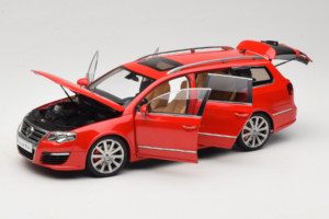 Volkswagen Passat B6 R36 Variant Rot NZG 1:18 KF044-5 Metall – Bild 2 von 8