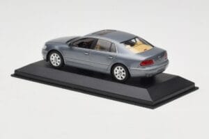 Volkswagen Phaeton Light Blue Metallic Minichamps 1:43 VW002 Metall – Bild 3 von 4