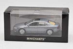 Volkswagen Phaeton Light Blue Metallic Minichamps 1:43 VW002 Metall – Bild 4 von 4