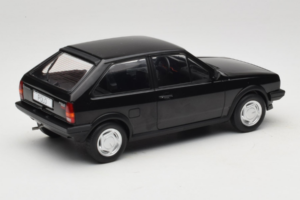 Volkswagen Polo II Coupe G40 Schwarz MCG 1:18 MCG18524 Metall – Bild 2 von 6
