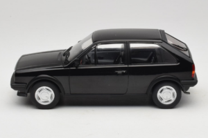 Volkswagen Polo II Coupe G40 Schwarz MCG 1:18 MCG18524 Metall – Bild 3 von 6