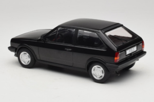 Volkswagen Polo II Coupe G40 Schwarz MCG 1:18 MCG18524 Metall – Bild 5 von 6