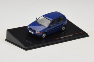 Volkswagen Polo Mk3 Blau IXO 1:43 CLC579N Metall – Bild 2 von 4