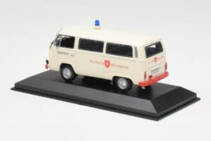 Volkswagen T2 Ambulance Malteser Hilfsdienst Minichamps 1:43 400053092 Metall – Bild 3 von 4