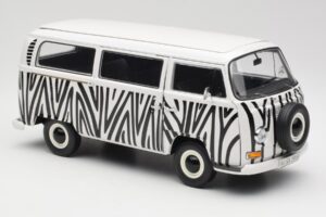 Volkswagen T2a Bus Safari Schuco 1:18 191 Metall – Bild 6 von 8