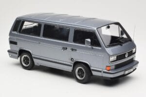 Volkswagen T3 Porsche B32 Minibus Blau KK-Scale 1:18 KKDC180221 Metall – Bild 4 von 6