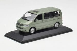 Volkswagen T5 Bus Fresco Green Minichamps 1:43 T5001-B Metall – Bild 2 von 4