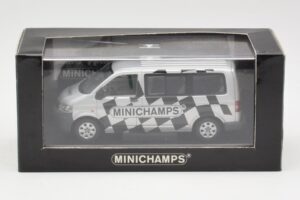 Volkswagen T5 Bus Minichamps Edition Minichamps 1:43 400052202 Metall – Bild 4 von 4