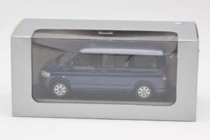 Volkswagen T5 Bus Shadow Blue Minichamps 1:43 842902102 Metall – Bild 4 von 4