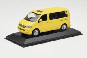 Volkswagen T5 Bus Gelb Minichamps 1:43 842902111 Metall – Bild 2 von 4