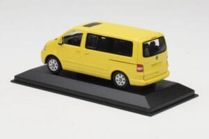 Volkswagen T5 Bus Gelb Minichamps 1:43 842902111 Metall – Bild 3 von 4