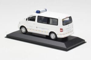 Volkswagen T5 Multivan Bundeswehr Notarzt Prototyp Minichamps 1:43 400052291-P1 Metall – Bild 3 von 4