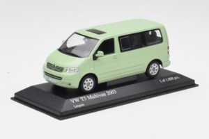 Volkswagen T5 Multivan California Limettengrün Minichamps 1:43 400052201 Metall – Bild 2 von 4