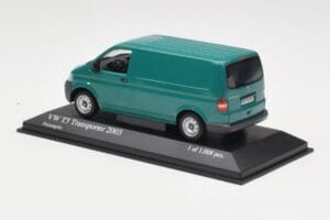 Volkswagen T5 Transporter Grün Minichamps 1:43 400052261 Metall – Bild 3 von 4