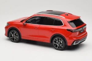 Volkswagen Tiguan eTSI R-Line Persimmon Red Metallic Otto 1:18 OT489 Resin – Bild 5 von 6