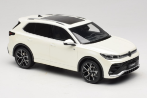 Volkswagen Tiguan R-Line Oryx White Pearl Otto 1:18 OT1219 Resin – Bild 4 von 6