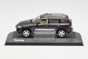 Volkswagen Touareg Grau Minichamps 1:43 TOUAREG001 Metall