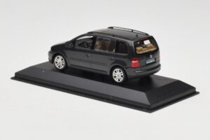 Volkswagen Touran 1T Dunkelgrün Minichamps 1:43 400052101 Metall – Bild 3 von 4