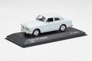 Volvo 121 Amazon Hellblau Minichamps 1:43 430171007 Metall – Bild 2 von 4