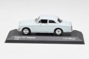 Volvo 121 Amazon Hellblau Minichamps 1:43 430171007 Metall