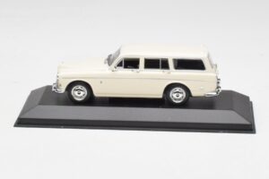 Volvo 121 Amazon Estate Weiss Minichamps 1:43 430171010 Metall
