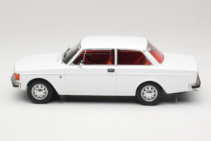 Volvo 142 Weiss MCG 1:18 MCG18445 Metall – Bild 3 von 6
