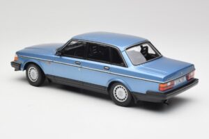 Volvo 240 GL Blau Metallic Minichamps 1:18 155171404 Metall – Bild 5 von 6