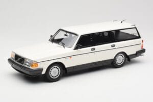 Volvo 240 GL Kombi Weiss Minichamps 1:18 155171412 Metall