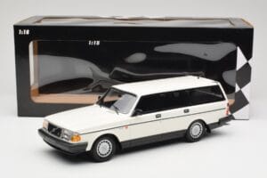 Volvo 240 GL Kombi Weiss Minichamps 1:18 155171412 Metall – Bild 6 von 6