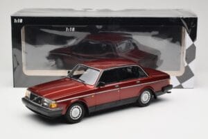 Volvo 240 GL Dark Red Metallic Minichamps 1:18 155171406 Metall – Bild 6 von 6
