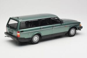 Volvo 240 GL Estate Green Metallic Minichamps 1:18 155171410 Metall – Bild 2 von 6