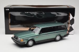 Volvo 240 GL Estate Green Metallic Minichamps 1:18 155171410 Metall – Bild 6 von 6